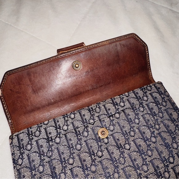 Vintage Christian Dior Wallet - Picture 4 of 9